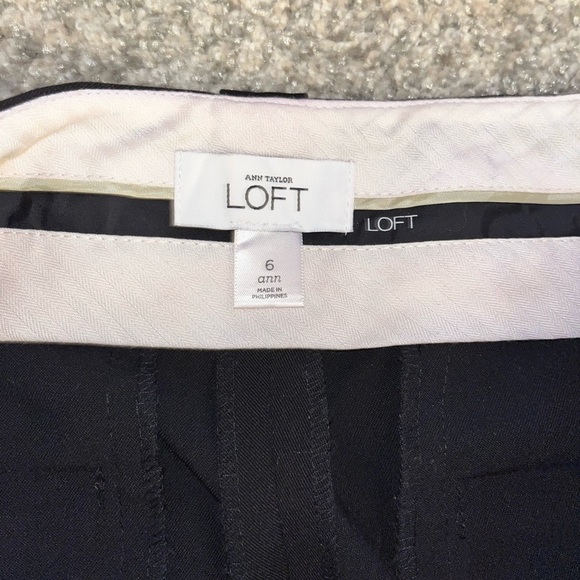 Ann Taylor LOFT size 6 black khakis - Picture 2 of 7